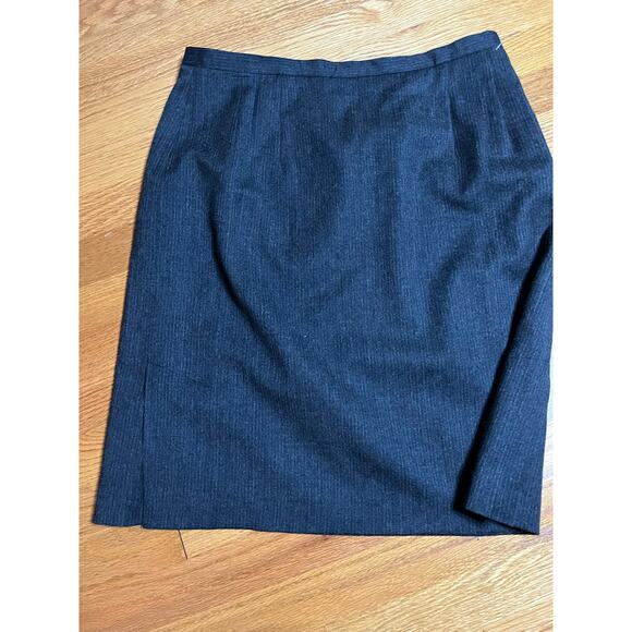 Vintage Harve Benard‎ charcoal gray  pinstripe 100% wool skirt kick pleats 14P - Picture 1 of 5